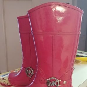 Girla rain boots